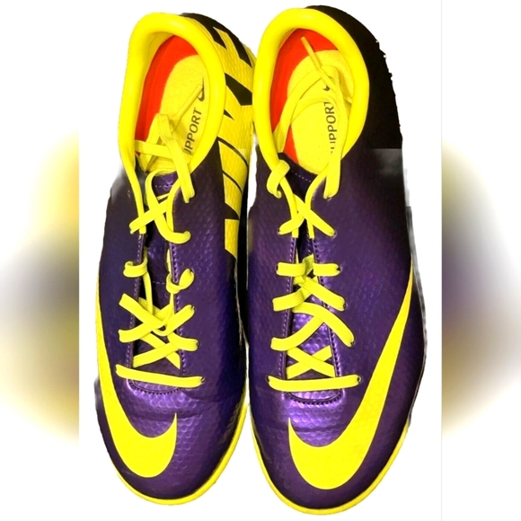 Nike Junior Mercurial Victory IV Astro Trainer RARE Purple Size US 5.5 - Picture 2 of 4
